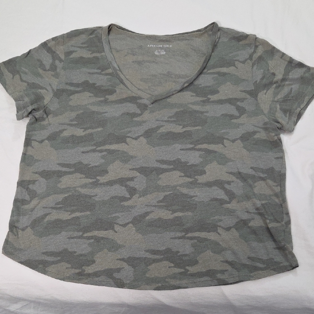 AMERICAN EAGLE Outfitters, Gray Camo V-Neck Tee